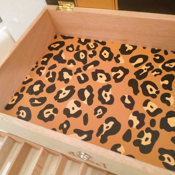 Suenos de Saundra Upcycled, Extremely Rare Diesel Vintage Cigar Box, Storage - Picture 14 of 14